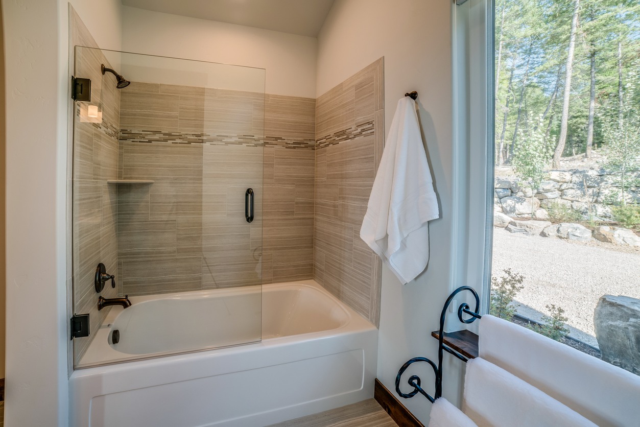 Shower & Tub Repair in Oakland Park